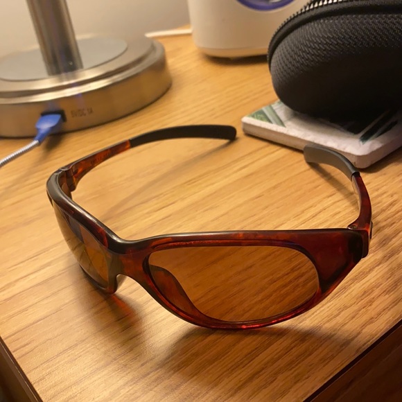 COSTAS WHITE TIPS - Picture 1 of 3